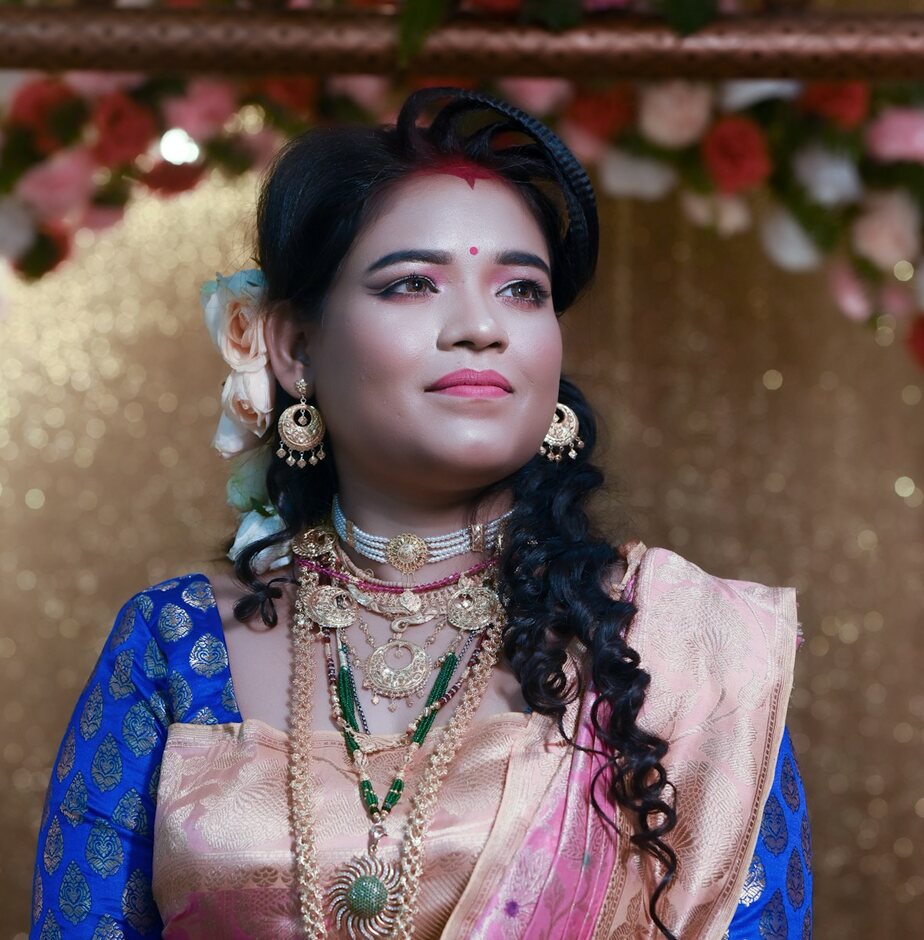 Gold Meenakari Lattice Bridal