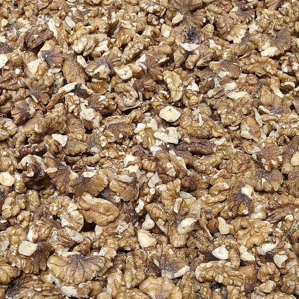Light Halves Walnuts