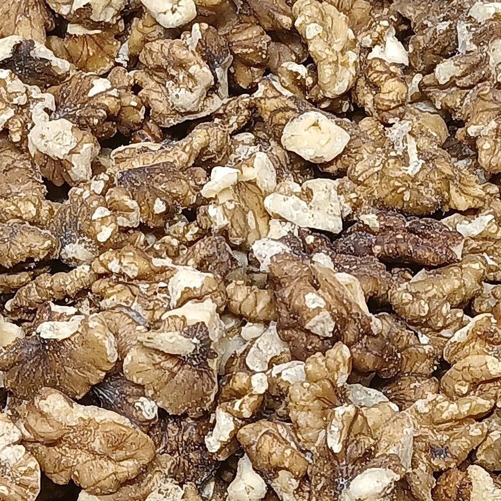Light Halves Walnuts